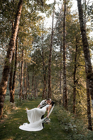 Ryan-Lynsie-Bridal-Veil-Lakes-Portland-Oregon-Weddingg-62