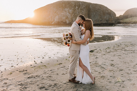 JARED-ALEX-SEAL-ROCK-OREGON-ELOPEMENT-PHOTOS (225 of 241)