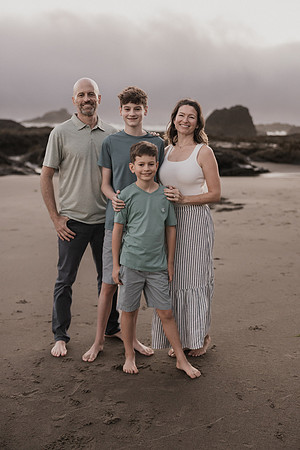 NATALIE-Family-Vacation-Photos-Lincoln-City-Oregon-2025 (42 of 52)