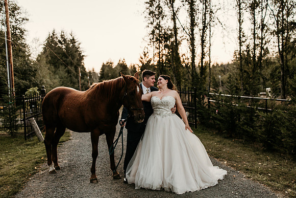 Connor-Cierra-Ranier-Washington-Barn-Rustic-Wedding-Washington-Wedding-Photos-0711
