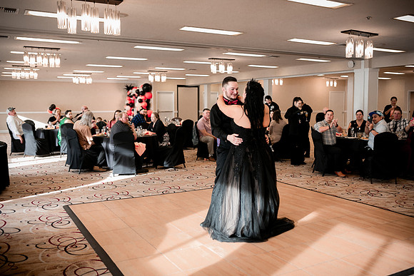 Christian-Brandi-Lincoln-City-Wedding-Photos (10)