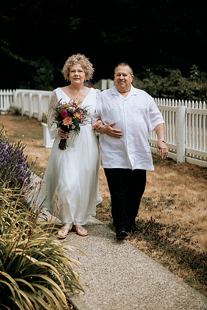 John-Patty-Heceta-Lighthouse-Yachats-Oregon-Elopement-Photos (45 of 155)