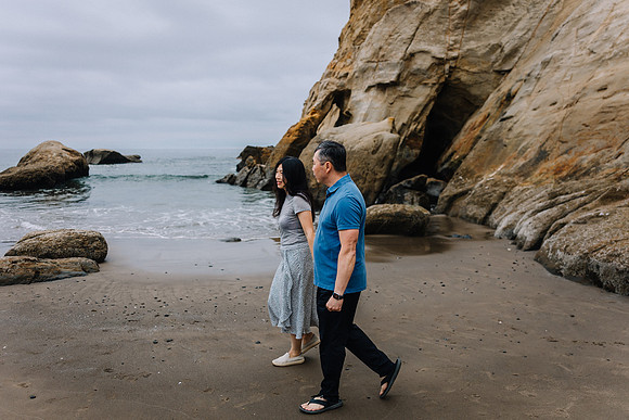 Family-photos-ha-do-cape-kiwanda-oregon-2025 (37 of 56)