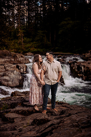 Keenan-lacey-Lucia-Falls-Washington-Engagement (13 of 53)