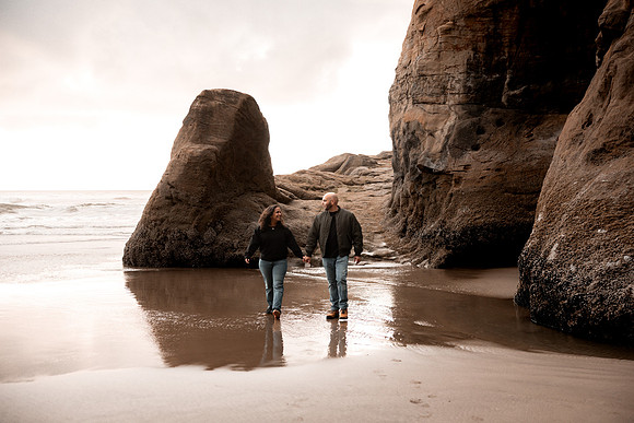 Kristina-family-photos-2025-Hug-Point-Oregon (43 of 51)