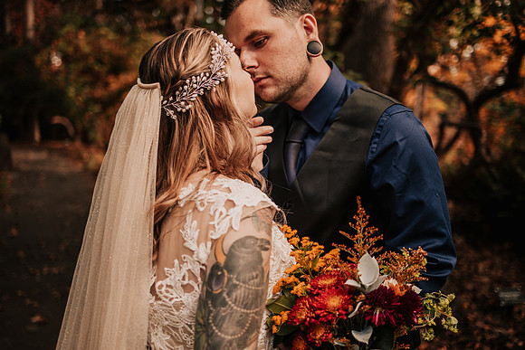 Autumn-Brad-Fall-Eugene-Oregon-Hendricks-Park-Elopement-Wedding-Photos-0435
