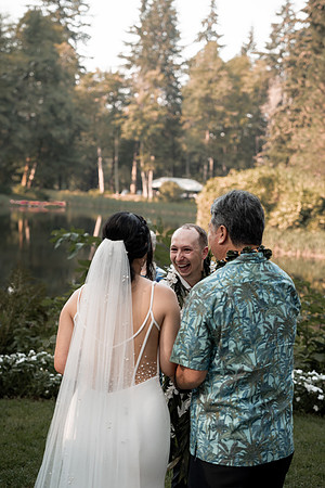 Ryan-Lynsie-Bridal-Veil-Lakes-Portland-Oregon-Weddingg-21