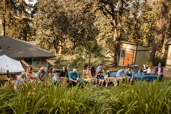Nick-Melissa-backyard-Oregon-Wedding-2022-38