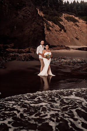 Anthony-Drayann-roadsend-lincoln-city-oregon-elopement-photos-8016