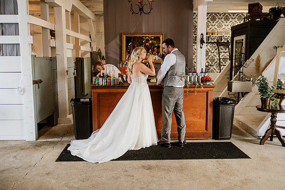Gage-Mckayla-Adeline-Farm-Wedding-Photos-2021-0100