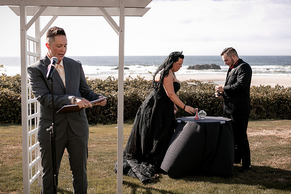 Christian-Brandi-Lincoln-City-Wedding-Photos 1 (39)