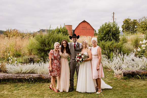 Gage-Mckayla-Adeline-Farm-Wedding-Photos-2021-7614