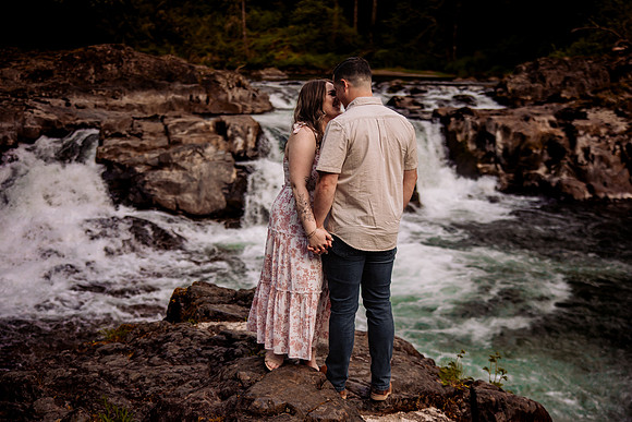 Keenan-lacey-Lucia-Falls-Washington-Engagement (23 of 53)