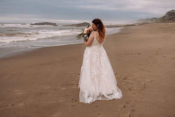 Jeff-April-Inn-Spanish-Head-Lincoln-City-oregon-Wedding-2022 (324 of 299)