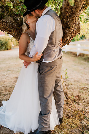 Gage-Mckayla-Adeline-Farm-Wedding-Photos-2021-0519