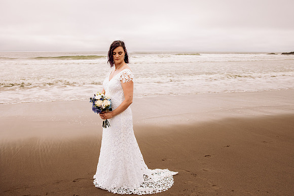 Joe-inn-at-spanish-head-lincoln-city-oregon-wedding-64