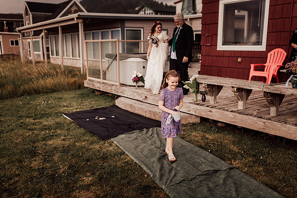 Annie-Ryan-Lincoln-city-roads-end-park-oregon-elopement-photos-114