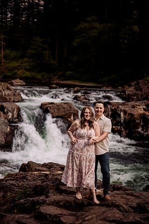 Keenan-lacey-Lucia-Falls-Washington-Engagement (8 of 53)