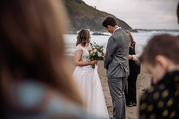 Eric-Kylee-Fishing-Rock-Elopement-Depoe-Bay-0regon-Photos-4578