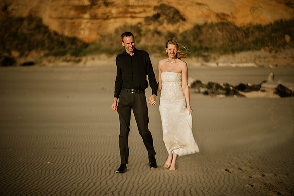 Lea-Lincoln-City-Oregon-Elopement-Photos-4