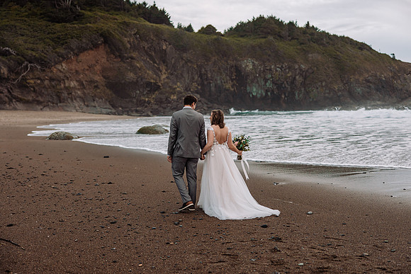 Eric-Kylee-Fishing-Rock-Elopement-Depoe-Bay-0regon-Photos-4999