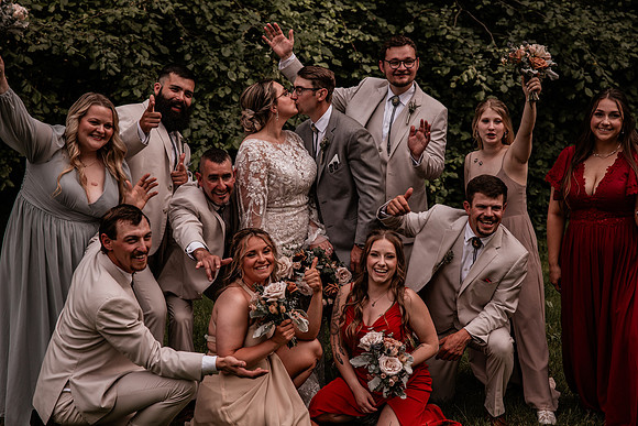 Mark-Darian-Peck-2024-Wedding-Photos-bridal party (33 of 77)