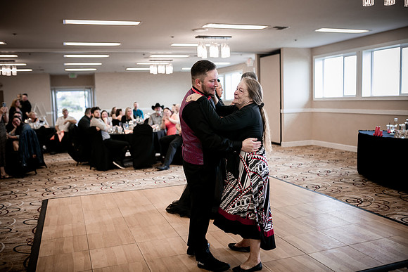 Christian-Brandi-Lincoln-City-Wedding-Photos (28)