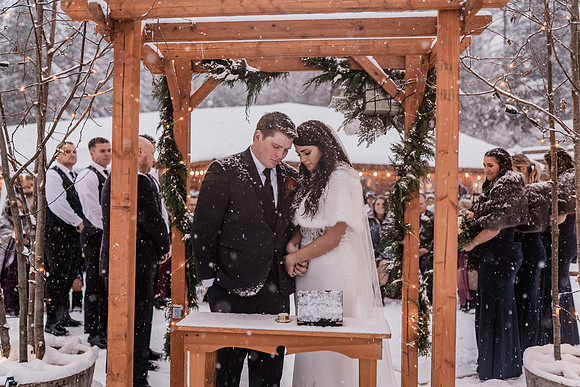 Tyler-Brittani-Lake-Priest-Idaho-Winter-Snow-Wedding-2021-04182