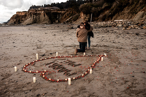 cole-jenn-suprise-proposal-otter-crest-beach-depoe-bay-oregon-photos-9634
