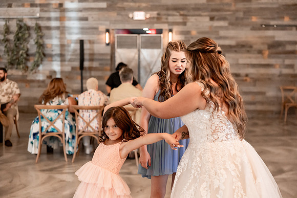 Kara-Sam-Simple-Affairs-Vegas-Wedding-Photos-196