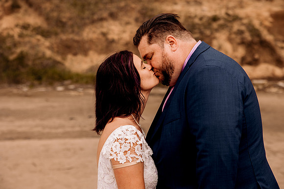 Joe-inn-at-spanish-head-lincoln-city-oregon-wedding-92