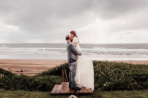 Annie-Ryan-Lincoln-city-roads-end-park-oregon-elopement-photos-255