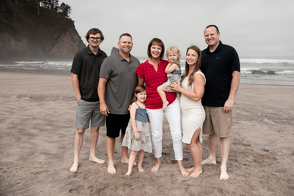 Family-Photos-2024-Lincoln-City-Oregon--18