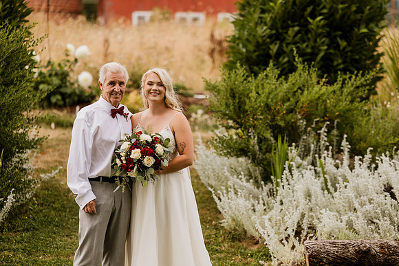 Gage-Mckayla-Adeline-Farm-Wedding-Photos-2021-9591