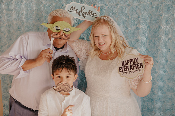 Marcus-Lori-Chinook-Winds-Seafood-Grille-Lincoln-City-Oregon-Wedding-Photos (349 of 477)