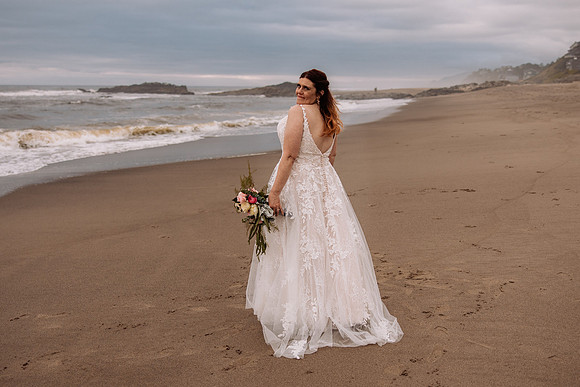 Jeff-April-Inn-Spanish-Head-Lincoln-City-oregon-Wedding-2022 (325 of 299)