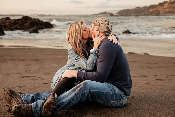 Stuart-Monique-Lincoln-City-Fogarty-creek-Oregon-Couples-Photos-2837