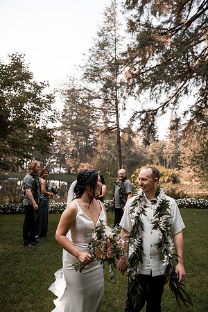 Ryan-Lynsie-Bridal-Veil-Lakes-Portland-Oregon-Weddingg-78