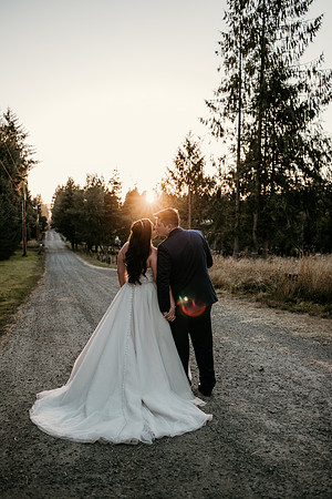 Connor-Cierra-Ranier-Washington-Barn-Rustic-Wedding-Washington-Wedding-Photos-0495