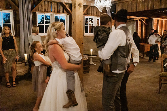 Gage-Mckayla-Adeline-Farm-Wedding-Photos-2021-1249