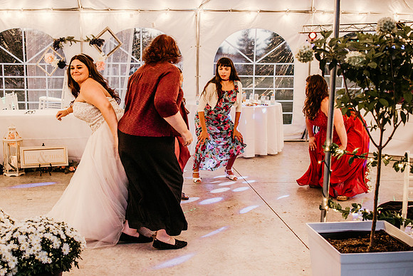 Connor-Cierra-Ranier-Washington-Barn-Rustic-Wedding-Washington-Wedding-Photos-0944