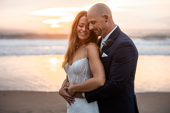 Jillian-Peter-Depoe-Bay-Oregon-Elopement-photos-54