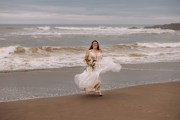 Jeff-April-Inn-Spanish-Head-Lincoln-City-oregon-Wedding-2022 (309 of 299)