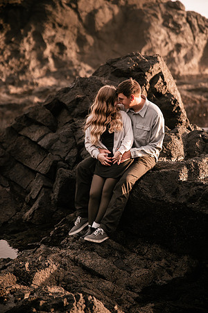 jace-love-porposal-newport-oregon-yaquina-lighthouse-photos (23 of 54)