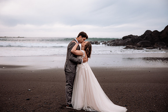 Eric-Kylee-Fishing-Rock-Elopement-Depoe-Bay-0regon-Photos-4915