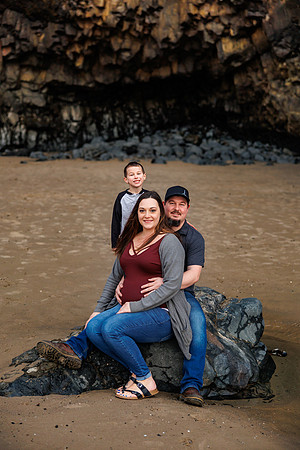 Blake-Maternity-Family-Oceanside-Beach-Oregon-2022-1137