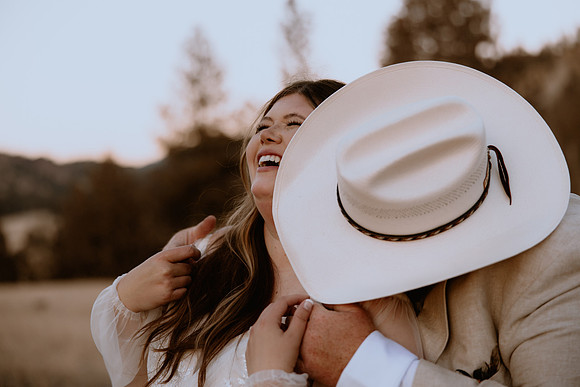 Dylan-Claire-Prineville-Wedding-Photos-2