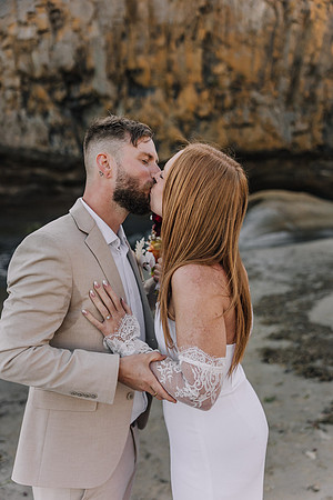 JARED-ALEX-SEAL-ROCK-OREGON-ELOPEMENT-PHOTOS (121 of 241)