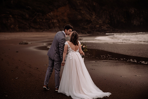 Eric-Kylee-Orona-Lincoln-City-Fogarty-creek-Oregon-Couples-Photos-5071