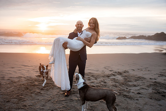 Jillian-Peter-Depoe-Bay-Oregon-Elopement-photos-46
